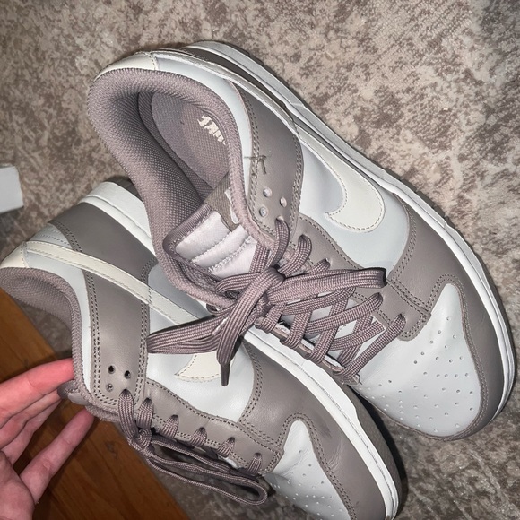 Women’s Dunk Low ‘Moon Fossil’ - Picture 6 of 10